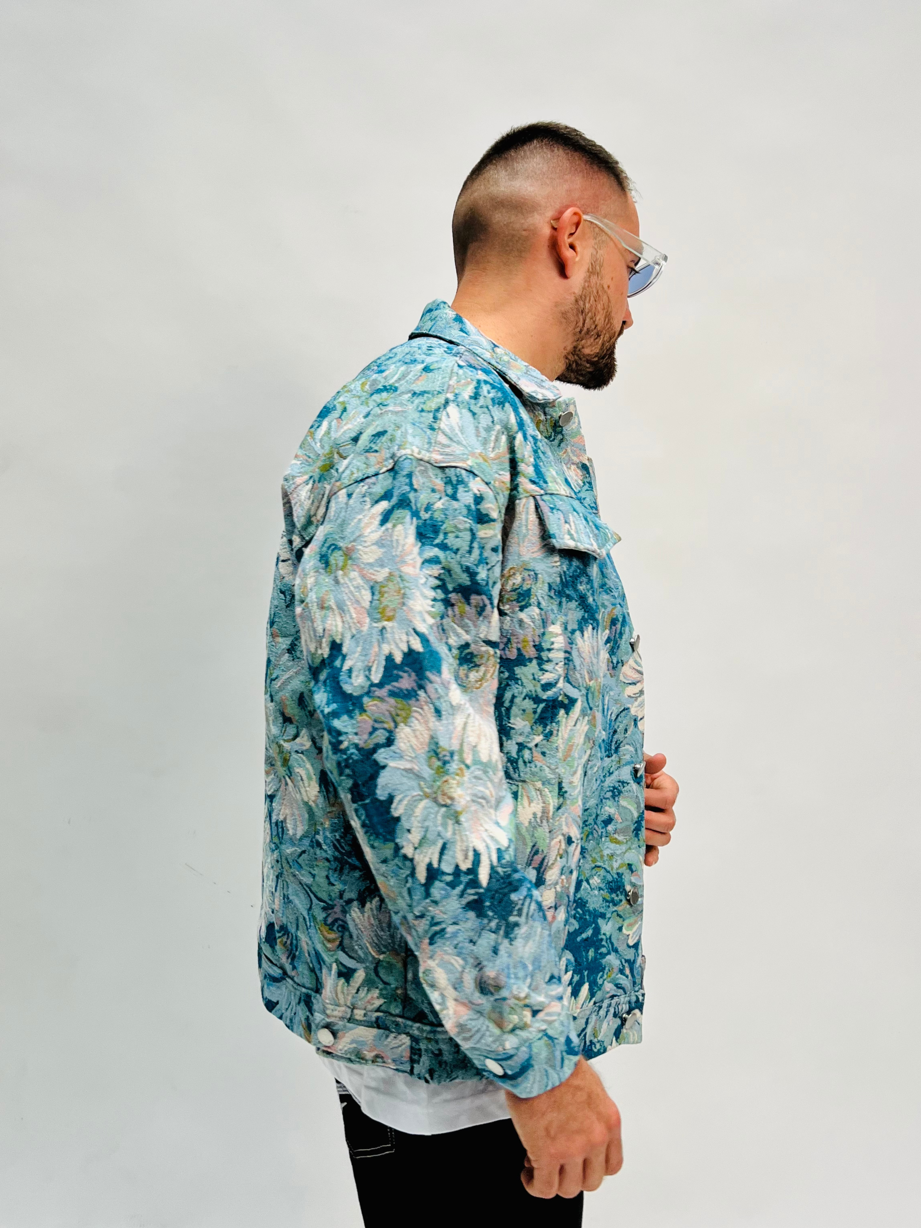 Veste flowers